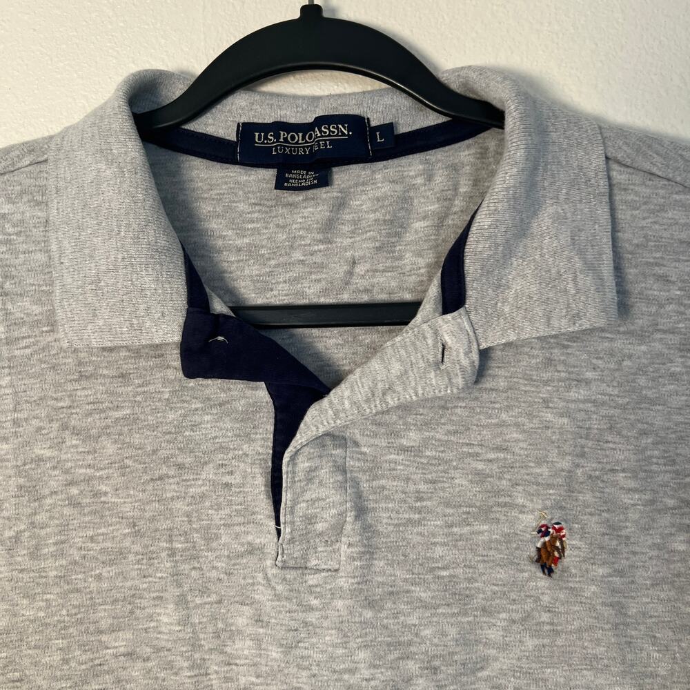 U.S. POLO ASSN Luxury Feel Short Sleeve Gray Polo with Full Color Logo Mens Lrg